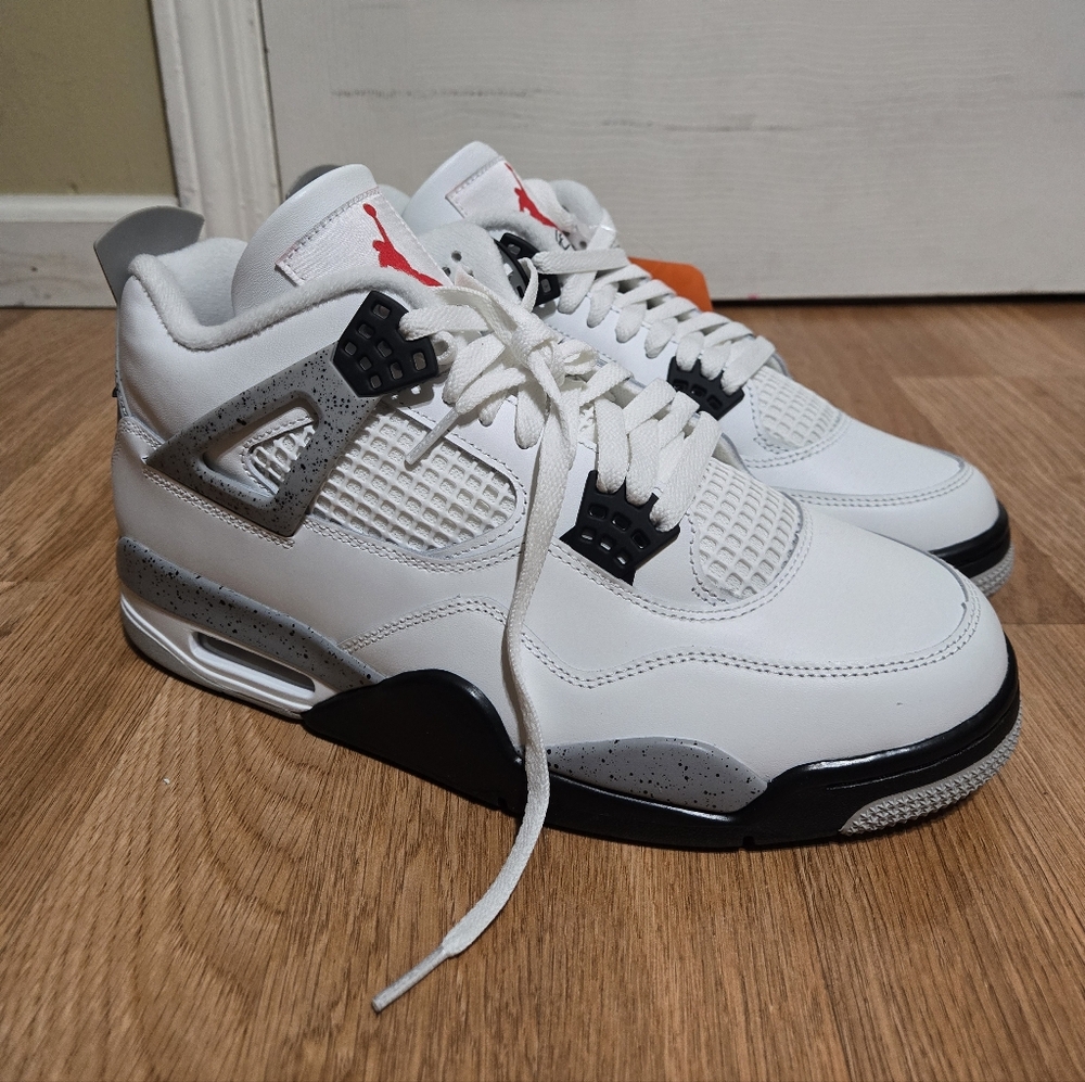 Air Jordan 4 Retro "White Cement" FV5029-100 Men's Size 10 NWOB - Picture 2 of 9